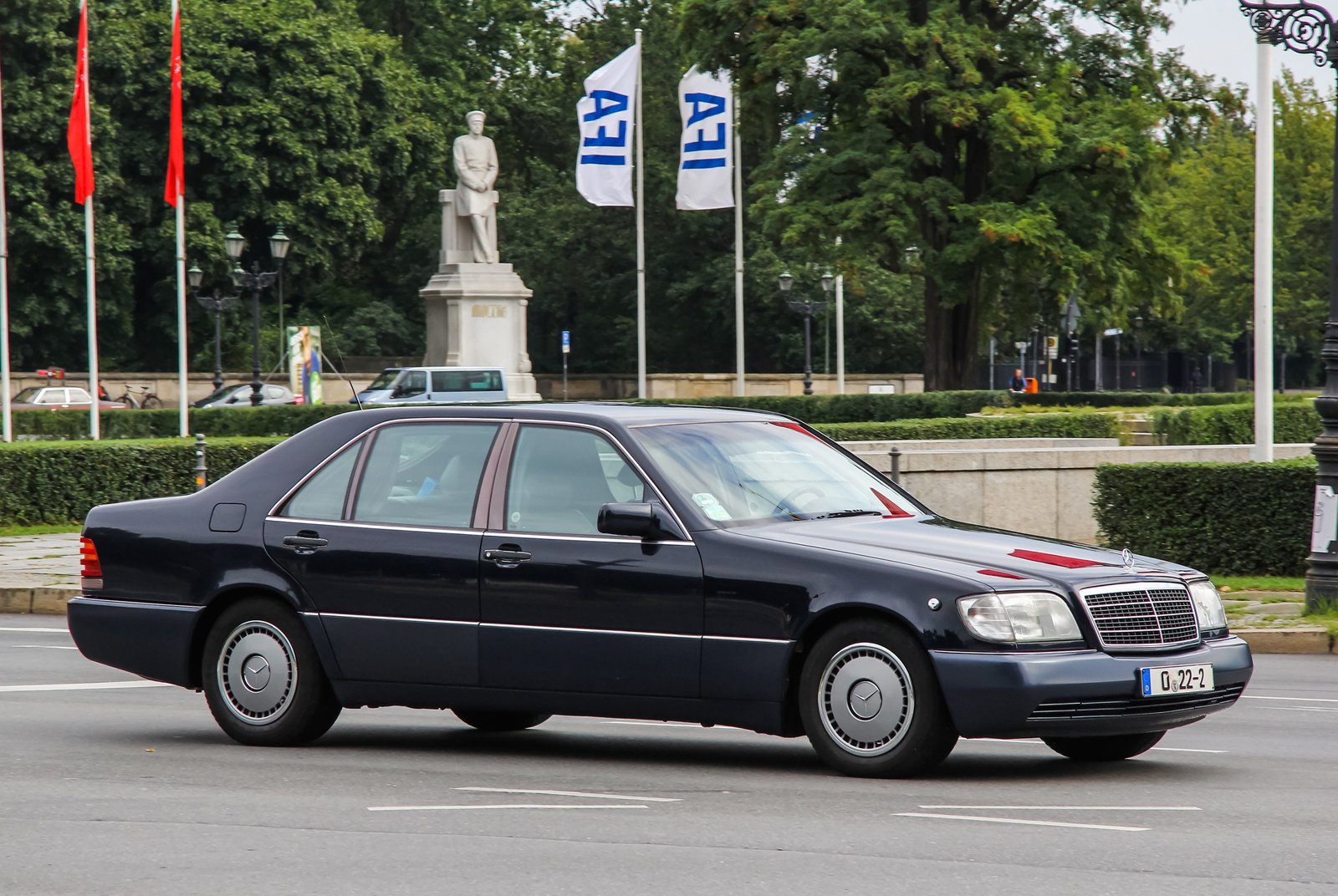 Любовь к «немцам»: все об автопарке 57-летнего Григория Лепса