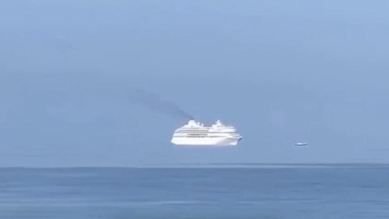Круизный лайнер Astoria Grande у побережья Сочи. Фото: YouTube