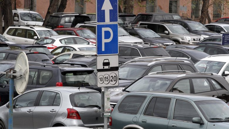 Платные парковки на центральных улицах столицы