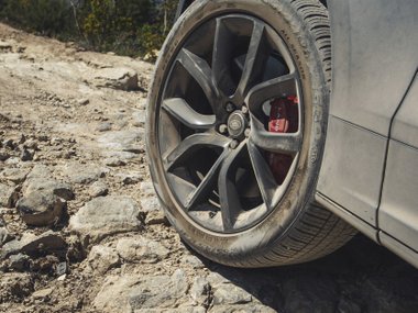 slide image for gallery: 24551 | Range Rover Velar SVAutobiography Dynamic детали