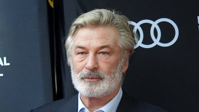 Алек Болдуин