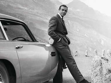 slide image for gallery: 26213 | Aston Martin DB5 Goldfinger