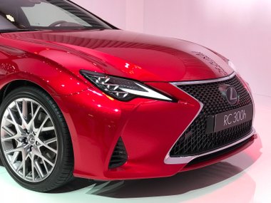 slide image for gallery: 23783 | Lexus RC