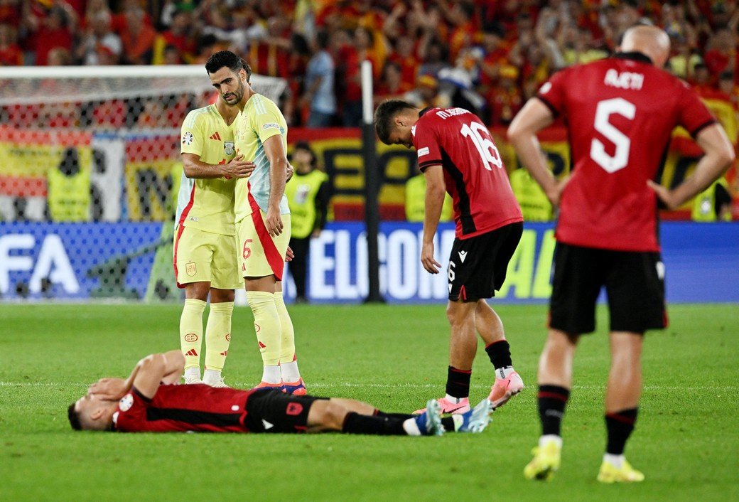 Испания выиграла третий матч на Евро, победив Албанию