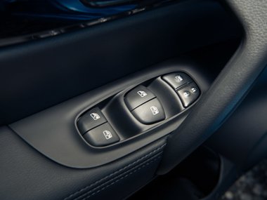 slide image for gallery: 24271 | Nissan Qashqai