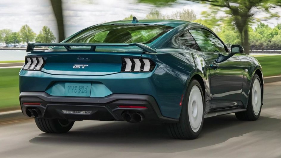 У нового Ford Mustang GT появится ретроверсия в стиле 1980-х У нового Ford Mustang GT появится ретроверсия в стиле 1980-х