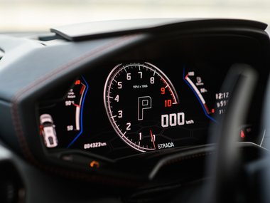slide image for gallery: 24754 | Lamborghini Huracan Evo