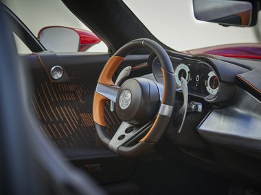 Интерьер Alfa Romeo 33 Stradale