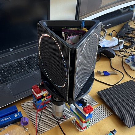 Инженеры собрали экран-сферу — умеет показывать 3D-картинки