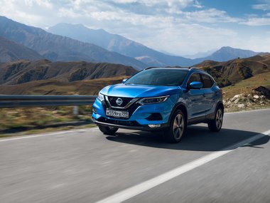 slide image for gallery: 26736 | Nissan Qashqai и X-Trail