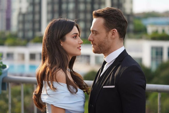 Кадр из сериала Постучись в мою дверь