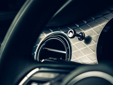 slide image for gallery: 26189 | Bentley Bentayga