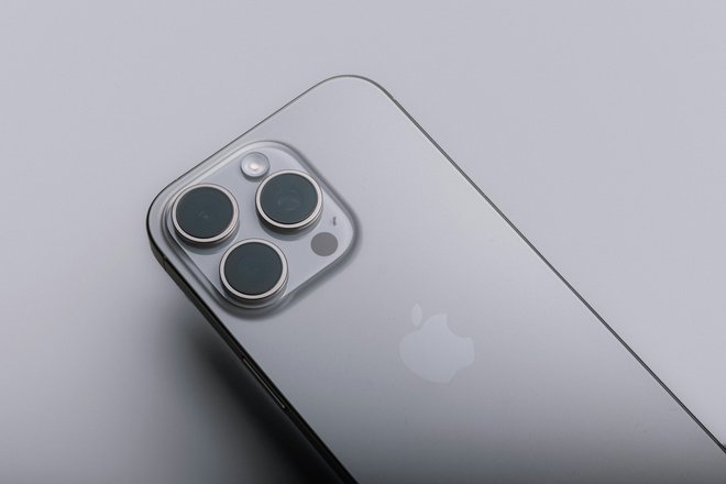 iPhone iPhone