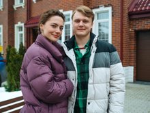 Ангелина Поплавская и Артем Башенин на съемках сериала «Родители» Ангелина Поплавская и Артем Башенин на съемках сериала «Родители»