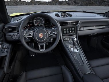 slide image for gallery: 19138 | Porsche 911 Turbo и 911 Turbo S