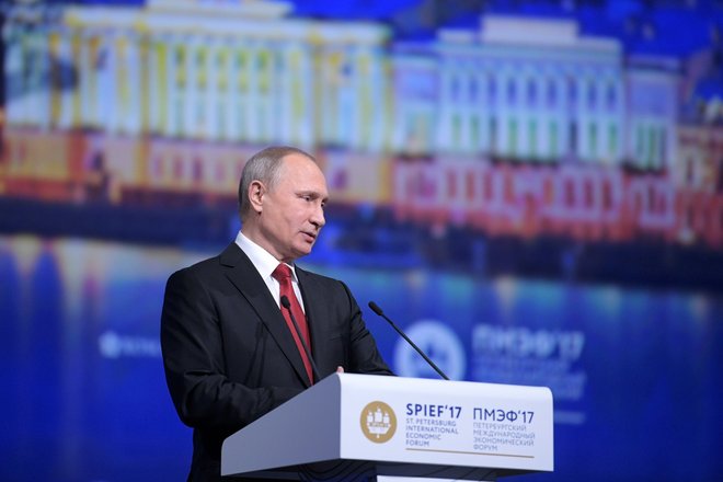 Владимир Путин на ПМЭФ-2017 Владимир Путин на ПМЭФ-2017