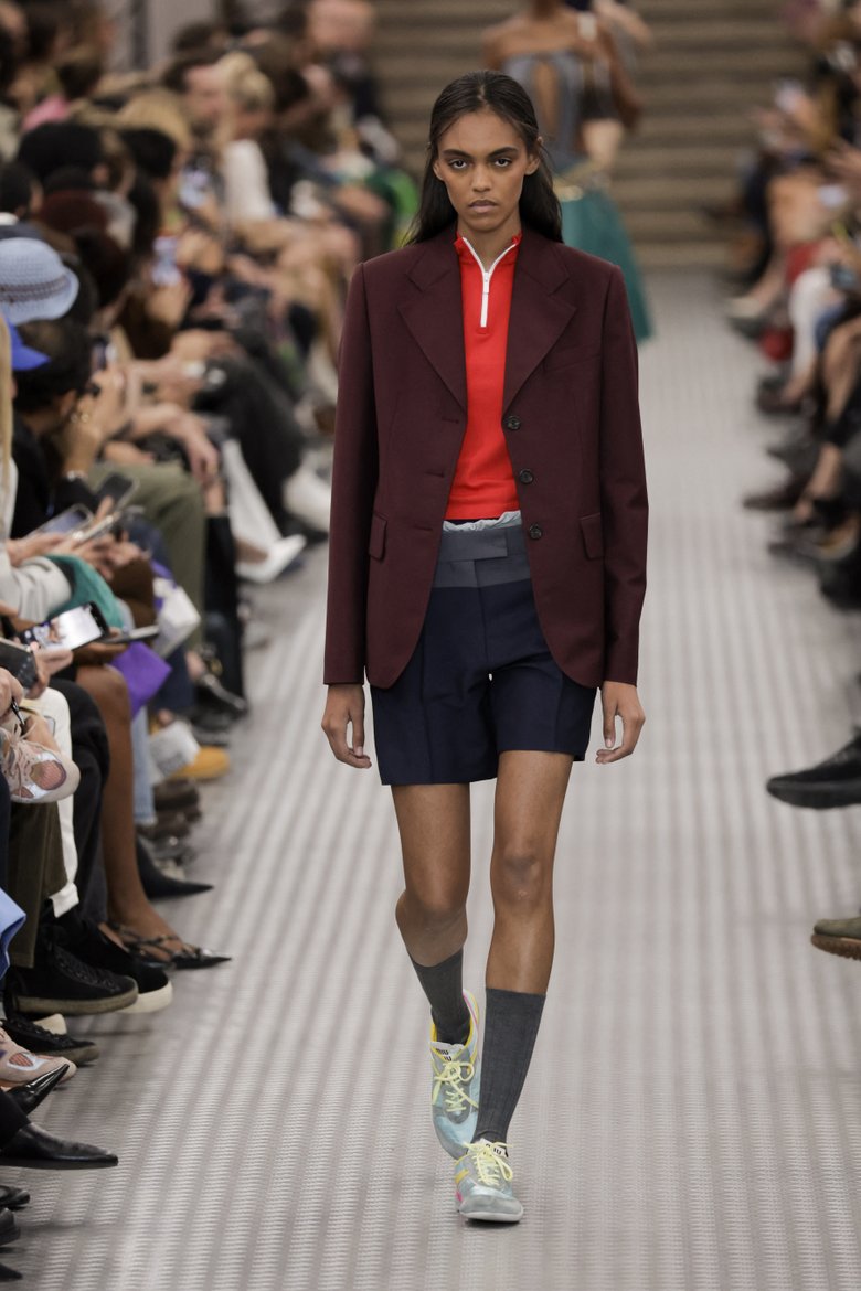 Модные кроссовки 2025 от Miu Miu Модные кроссовки 2025 от Miu Miu