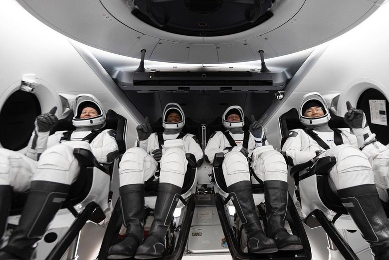 Экипаж миссии Crew-1. / фото SpaceX