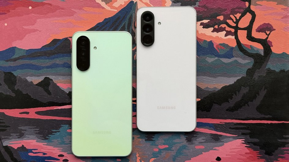 Слева Samsung Galaxy A36, справа Samsung Galaxy A56 Слева Samsung Galaxy A36, справа Samsung Galaxy A56