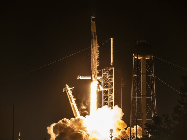 взлет Falcon 9 взлет Falcon 9