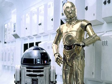 Дроиды R2D2 и C3PO из серии фильмов «Звездные войны» Дроиды R2D2 и C3PO из серии фильмов «Звездные войны»