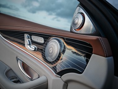 slide image for gallery: 20772 | Mercedes E-class