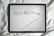 iPad решает математику
