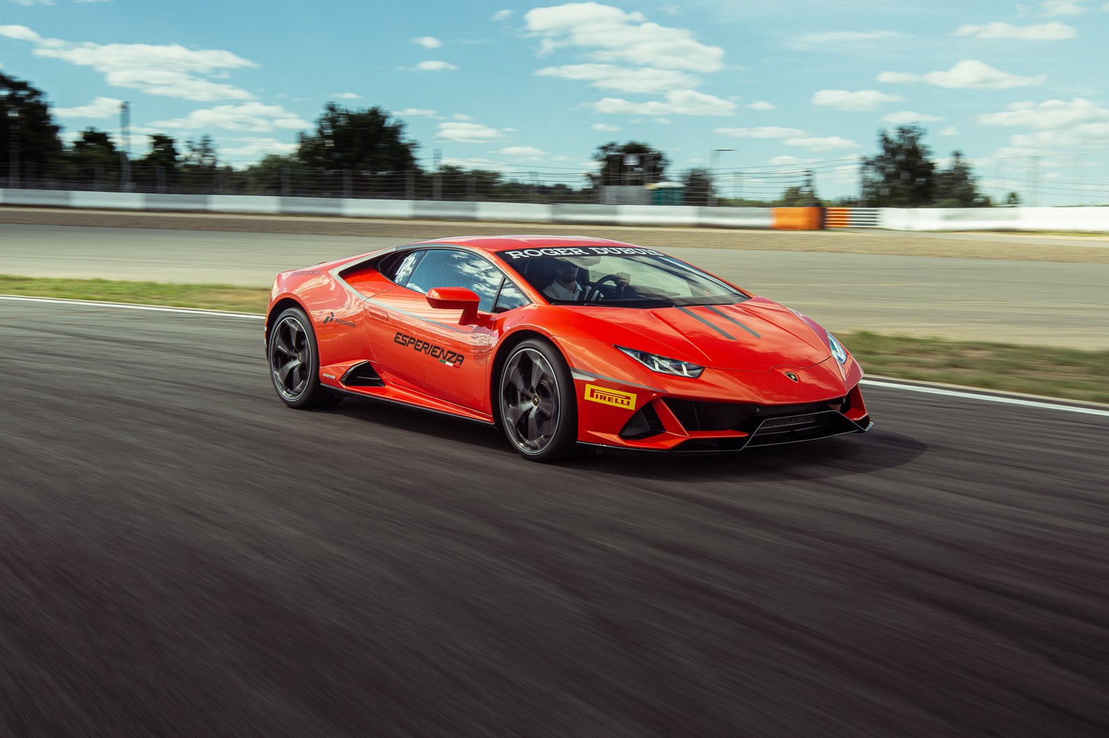 На что способен Lamborghini Huracan Evo (и сколько он стоит)