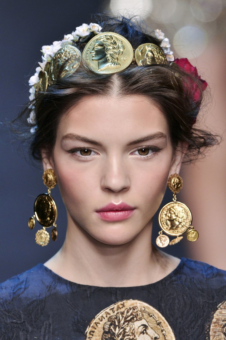 Модель с показа Dolce&Gabbana