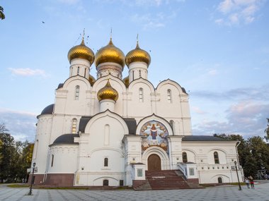 slide image for gallery: 25117 | М-8. Центр Ярославля