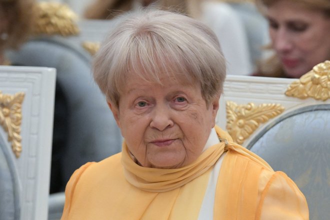 Александра Пахмутова