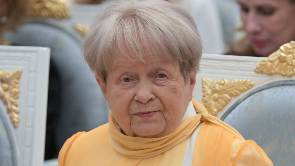 Александра Пахмутова Александра Пахмутова