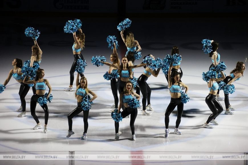 Хоккеисты минского «Динамо» на своем льду проиграли «Трактору» в КХЛ