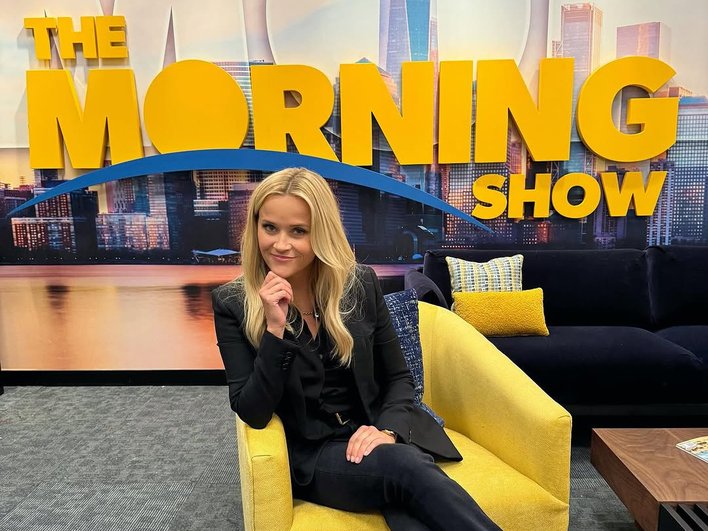 Риз Уизерспун на съемках «The Morning Show» Риз Уизерспун на съемках «The Morning Show»