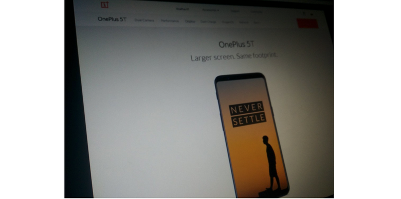 Фото официальной страницы OnePlus с изображением нового безрамочного флагмана. Фото: Baidu