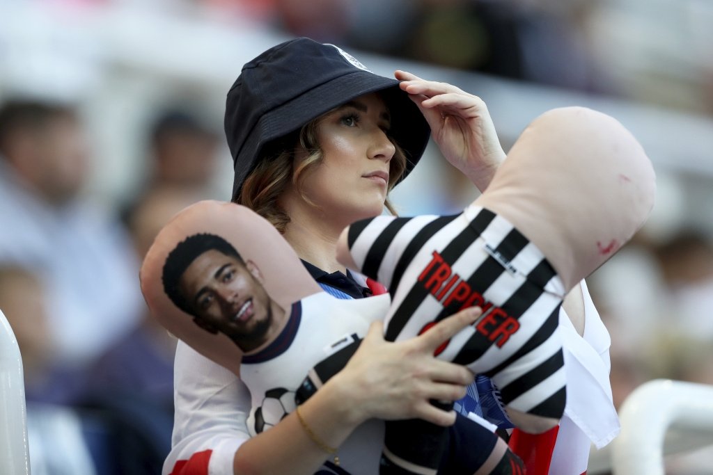 Английские фанаты не встретят сборную после возвращения с Евро