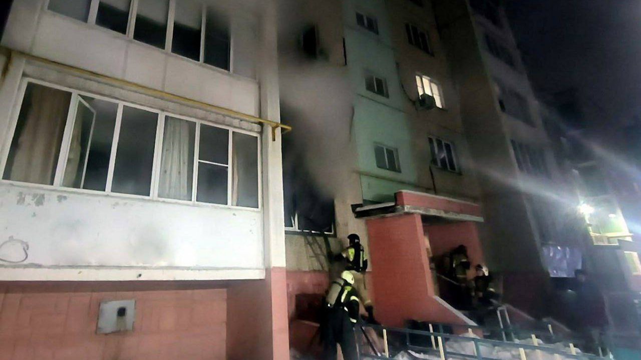 Под Челябинском пожарные вернули к жизни кошку Под Челябинском пожарные вернули к жизни кошку