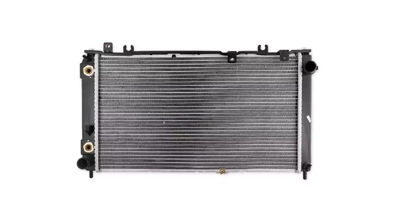 Радиатор Lada Granta для автомобилей с АКП снабжен встроенным охладителем рабочей жидкости.