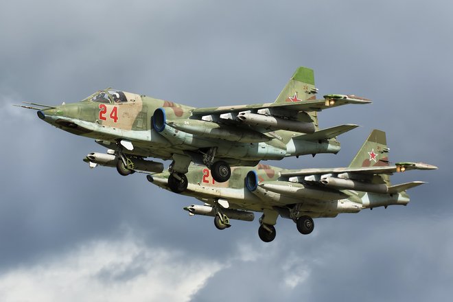 su25