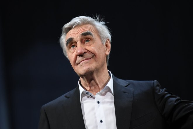 Анатолий Васильев Анатолий Васильев