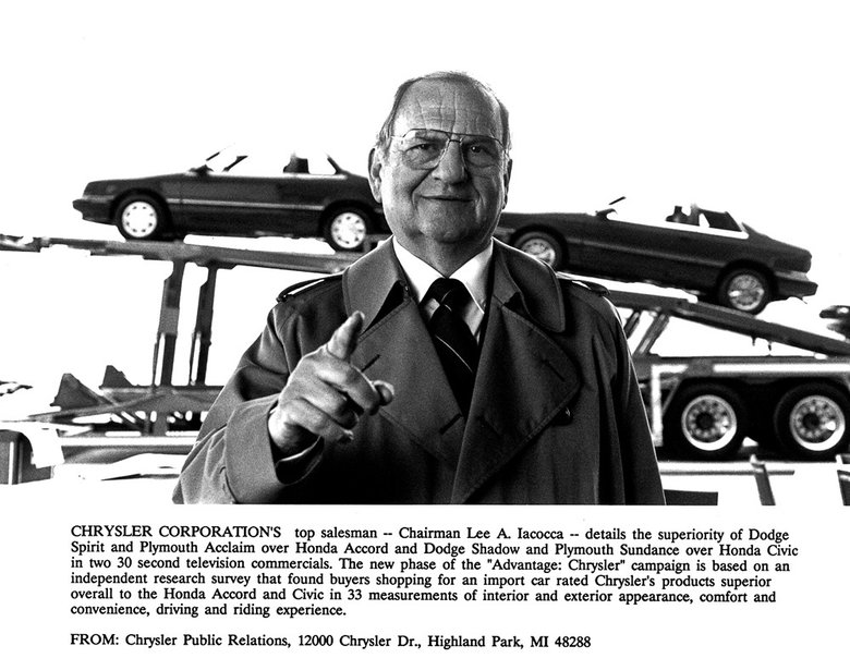 Снимок из рекламной кампании «Преимущество», в которой Якокка рассказывает о превосходстве моделей Dodge и Chrysler над автомобилями Honda