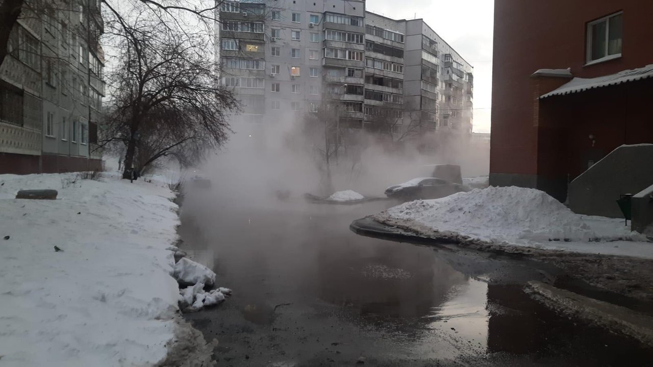 В мэрии Новосибирска заявили, что дали тепло во все дома после аварии -  Новости Mail.ru