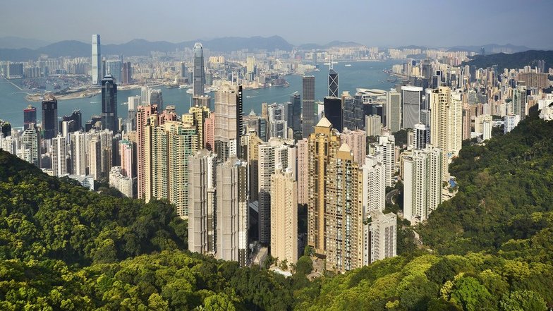 1. Гонконг. Экономика территории основывается на свободном рынке, низком налогообложении и невмешательстве государства в экономику. Гонконг является офшорной территорией. Средняя стоимость недвижимости — $1 254 442.