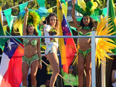 Slide image for gallery: 3657 | Комментарий «Леди Mail.Ru»: ролик будет сделан в стиле бразильского карнавала