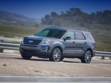 slide image for gallery: 19444 | Ford Explorer Sport