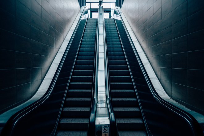 escalator