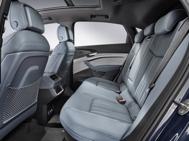 slide image for gallery: 25317 | Audi e-tron Sportback