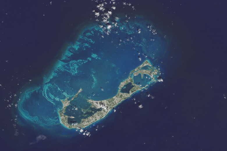 Бермудские Острова, вид со спутника Landsat 8.