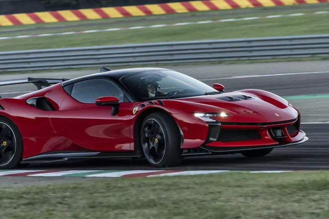 Ferrari SF90 Stradale