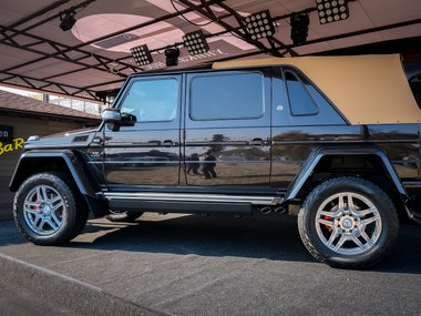 slide image for gallery: 25229 | Mercedes-Maybach G 650 Landaulet